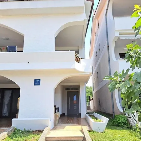Jil Mit Meerblick Holiday home Crikvenica